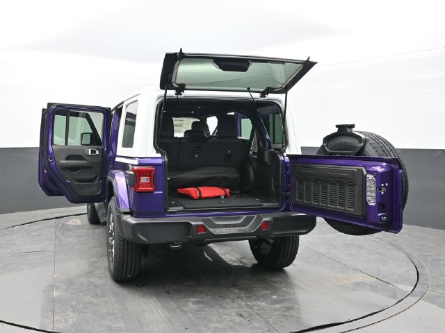 New 2026 Jeep Wrangler Unlimited Sahara w/ Whitecap Package AWD/4WD image 62