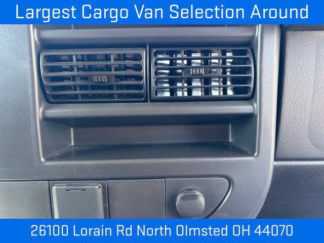 Used 2025 GMC Savana 2500 w/ Driver Convenience Package RWD image 24