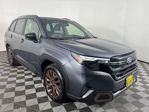 Used 2025 Subaru Forester Sport w/ Popular Package #2 image 3
