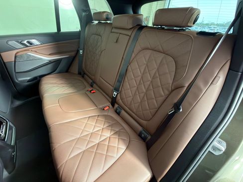 Used 2026 BMW X5 sDrive40i w/ M Sport Package RWD image 18
