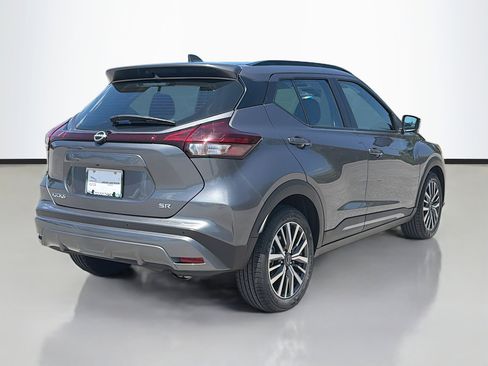 Used 2024 Nissan Kicks SR FWD image 5