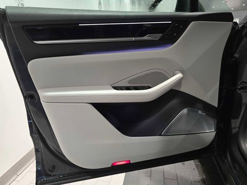 New 2025 Porsche Macan 4S Electric image 26