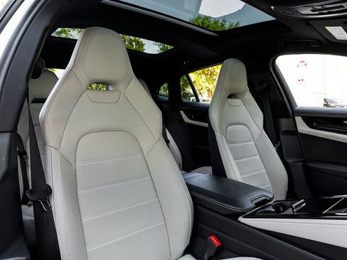 Used 2024 Porsche Panamera 4 AWD/4WD image 35