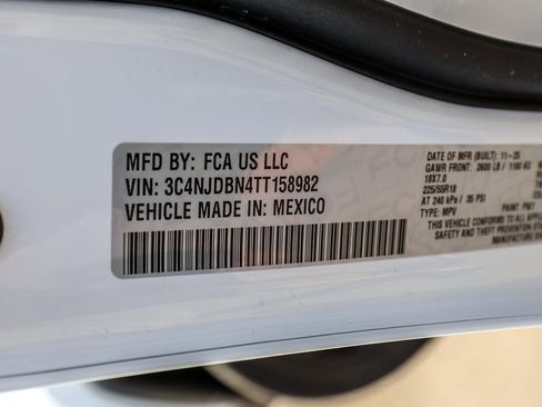 New 2026 Jeep Compass Latitude image 29