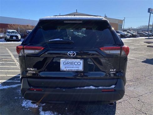 New 2025 Toyota RAV4 XLE image 4