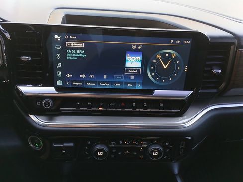 Certified 2022 Chevrolet Silverado 1500 High Country w/ Technology Package image 13