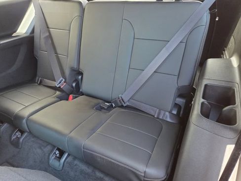 Certified 2023 Chevrolet Traverse Premier w/ LPO, Cargo Package FWD image 11