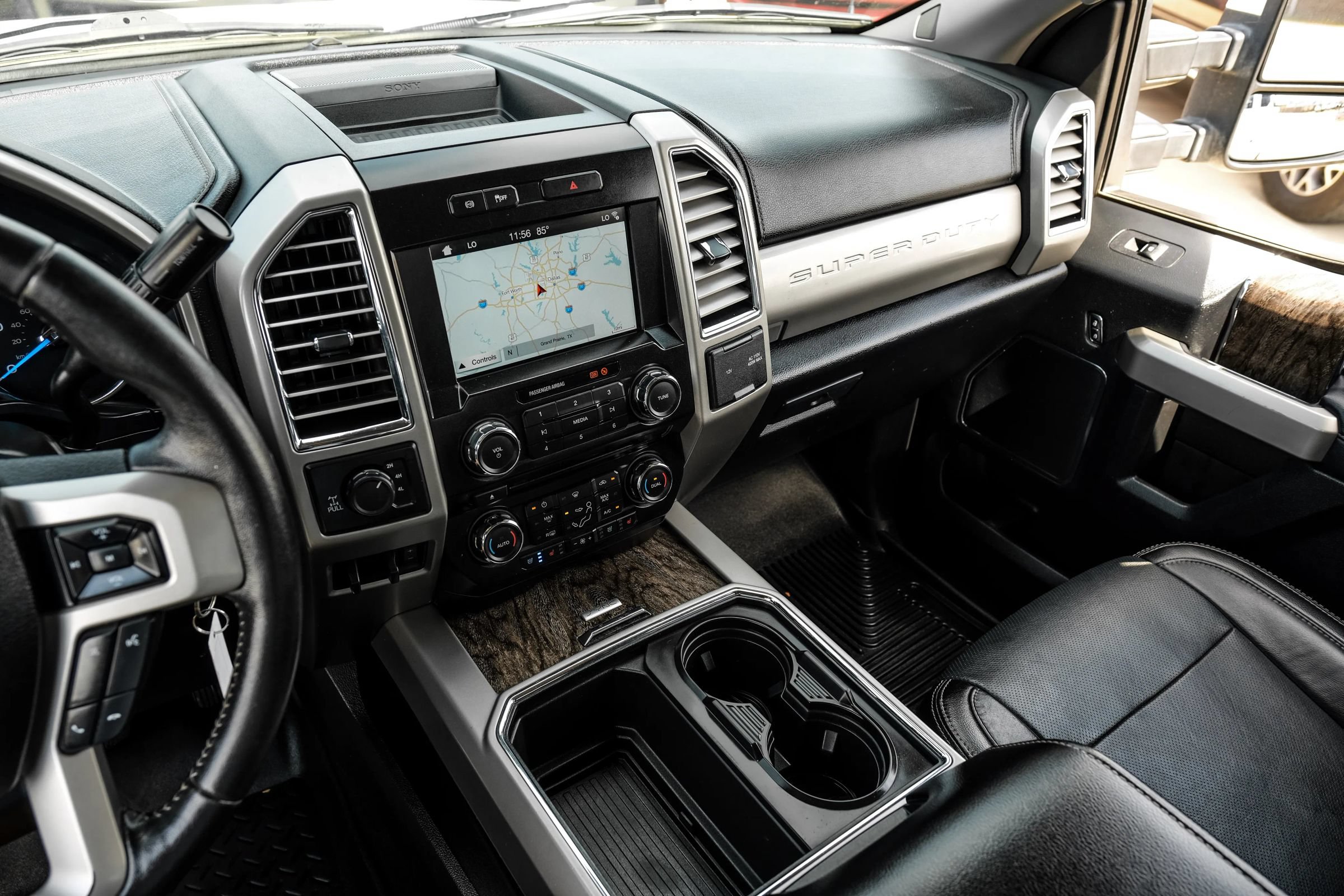 Used 2017 Ford F350 Lariat w/ Lariat Value Package AWD/4WD image 32