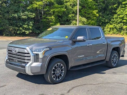 Used 2025 Toyota Tundra Limited image 3