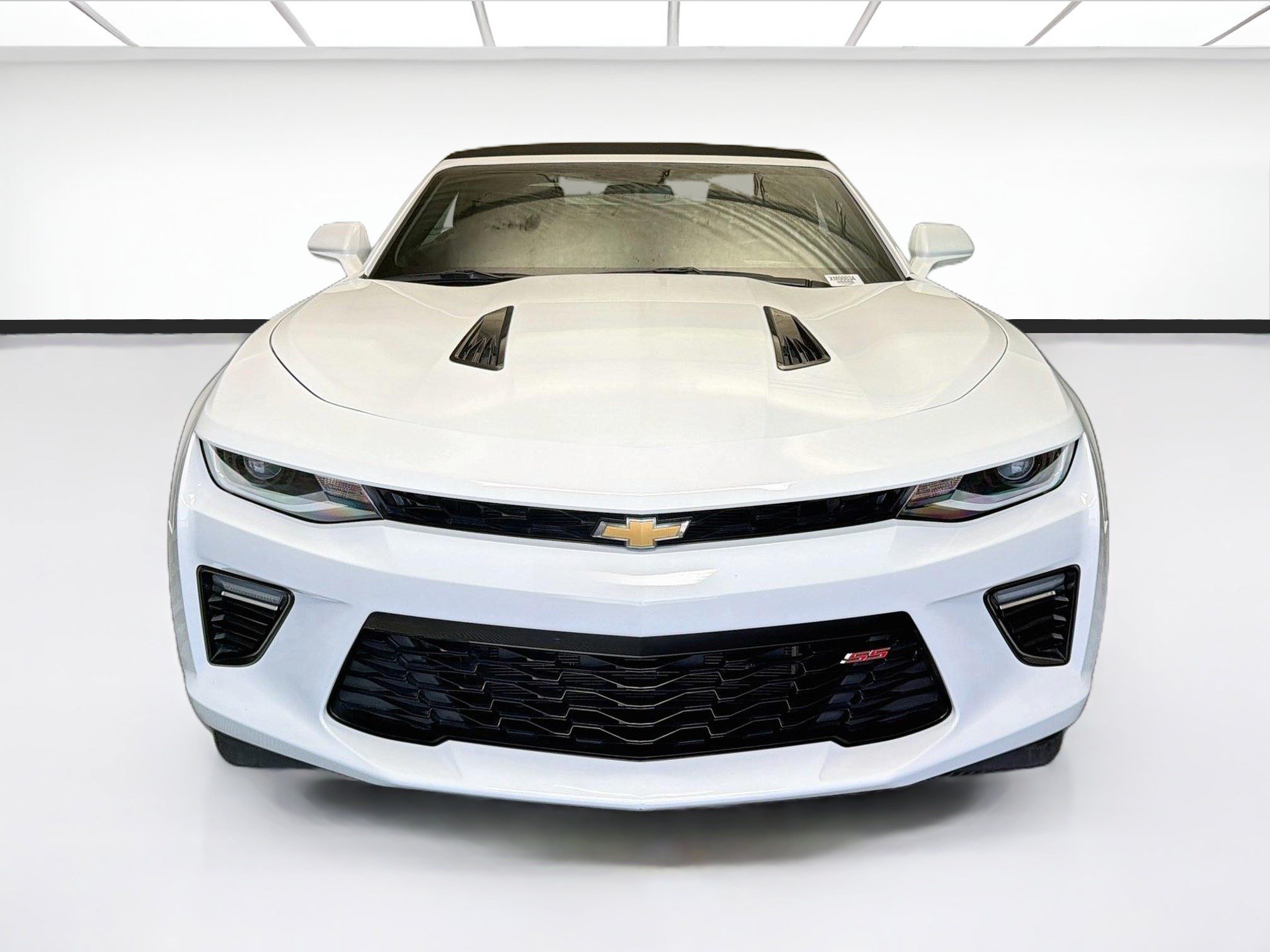 Used 2017 Chevrolet Camaro SS RWD image 2