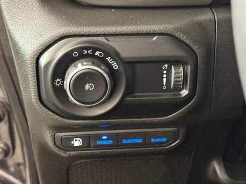 Used 2023 Jeep Wrangler Unlimited w/ Cold Weather Group image 19