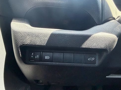 Used 2019 Toyota RAV4 XLE w/ Convenience Package AWD/4WD image 34