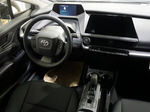 New 2026 Toyota Prius LE image 26