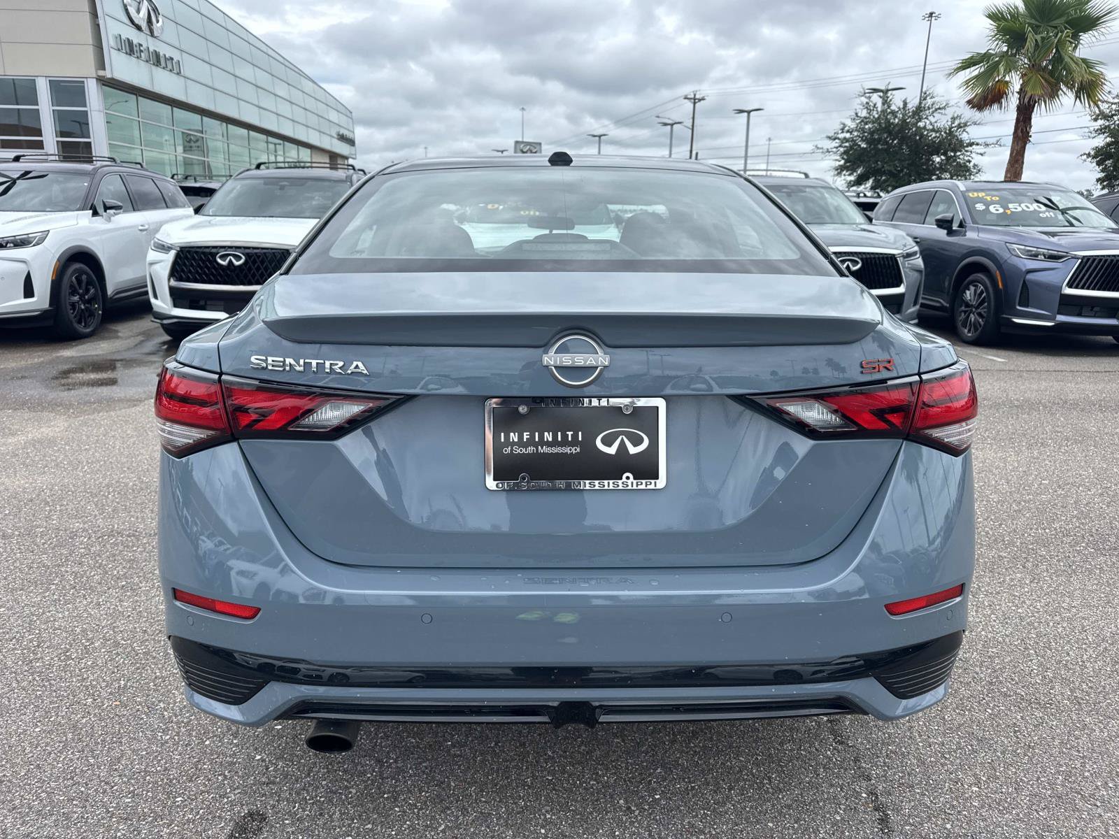 Used 2025 Nissan Sentra SR FWD image 7