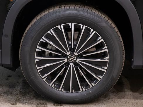 New 2026 Volkswagen Tiguan S image 7