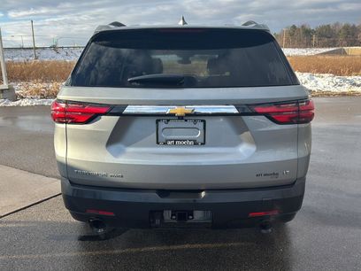 Used 2023 Chevrolet Traverse LT