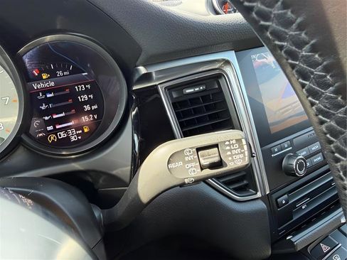 Used 2017 Porsche Macan S image 60