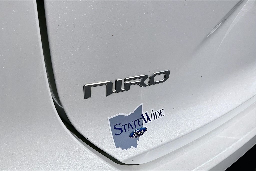 Used 2023 Kia Niro Wave w/ Wave Preserve Package FWD image 33