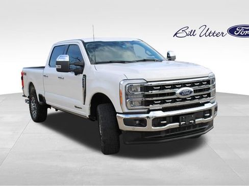 Used 2023 Ford F250 Lariat w/ Lariat Ultimate Package image 3