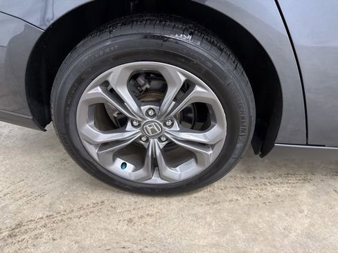 Used 2024 Honda Accord EX image 11