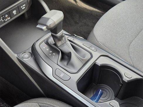 New 2025 Kia K4 LXS image 15