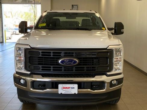 New 2025 Ford F350 XL w/ XL Chrome Package image 3