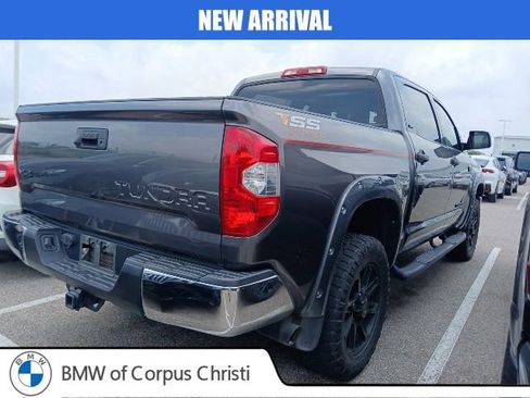 Used 2019 Toyota Tundra SR5 w/ SR5 Upgrade Package AWD/4WD image 11