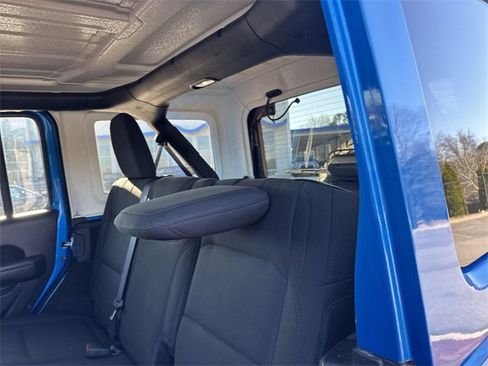 Used 2022 Jeep Wrangler Unlimited Sport image 26