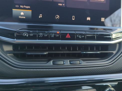 New 2026 Jeep Compass Limited image 25