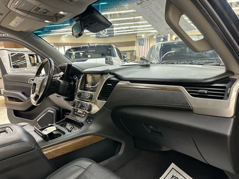 Used 2020 GMC Yukon XL Denali image 49