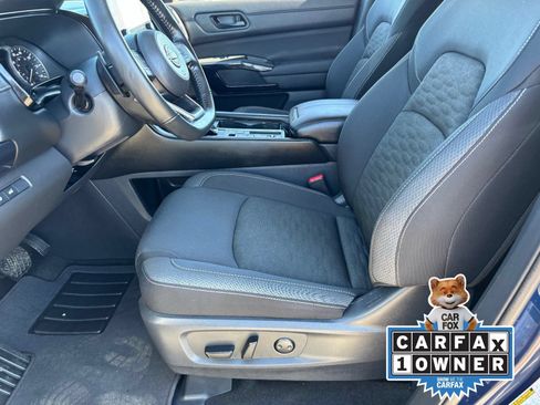 Certified 2025 Nissan Pathfinder SV FWD image 20