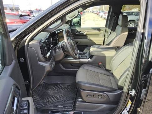 Used 2024 Chevrolet Silverado 1500 ZR2 w/ ZR2 Bison Edition image 3