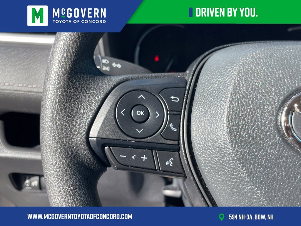 Used 2023 Toyota RAV4 LE AWD/4WD image 30