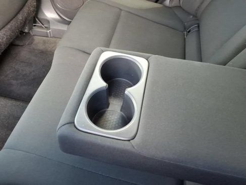 Used 2024 Nissan Rogue S FWD image 8