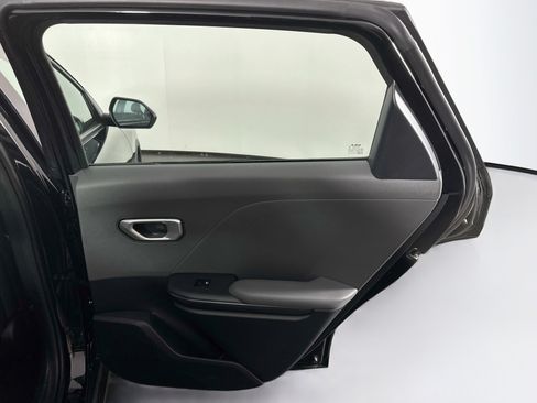 Used 2025 Kia K4 FWD image 30