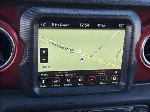 Used 2022 Jeep Gladiator Rubicon w/ Trailer Tow Package image 13