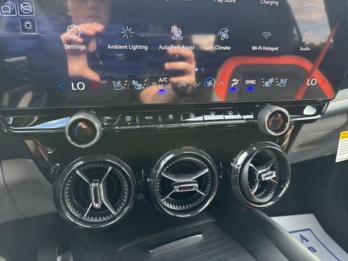 New 2026 Chevrolet Blazer EV SS AWD/4WD image 18