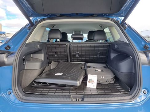 New 2025 Volkswagen Tiguan SE image 26