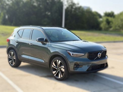 New 2026 Volvo XC40 B5 Ultra w/ Protection Package Premier AWD/4WD image 3