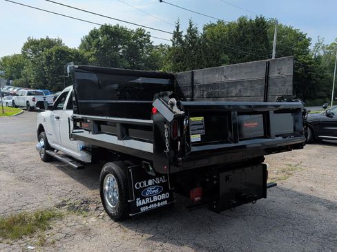 Used 2022 RAM 3500 Tradesman w/ Chrome Appearance Group AWD/4WD image 4