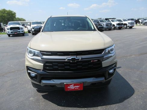 Used 2022 Chevrolet Colorado Z71 w/ Safety Package AWD/4WD image 13