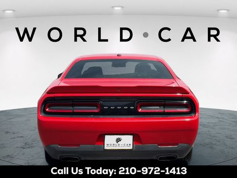 Used 2018 Dodge Challenger SXT w/ Super Sport Group (SS/T) RWD image 6