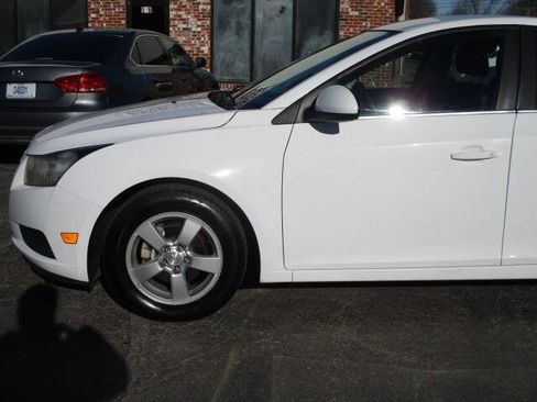 Used 2014 Chevrolet Cruze LT image 13