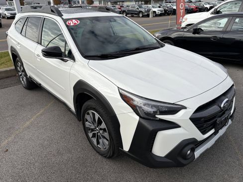 Used 2024 Subaru Outback Limited image 2