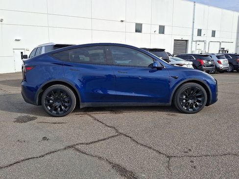 Used 2021 Tesla Model Y Long Range image 11