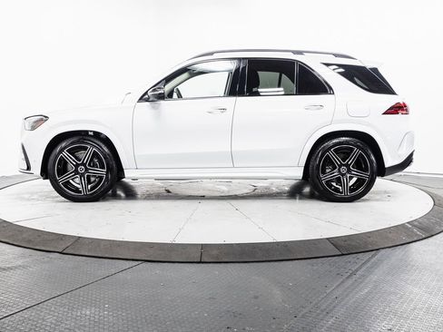 Used 2025 Mercedes-Benz GLE 450e 4MATIC image 4