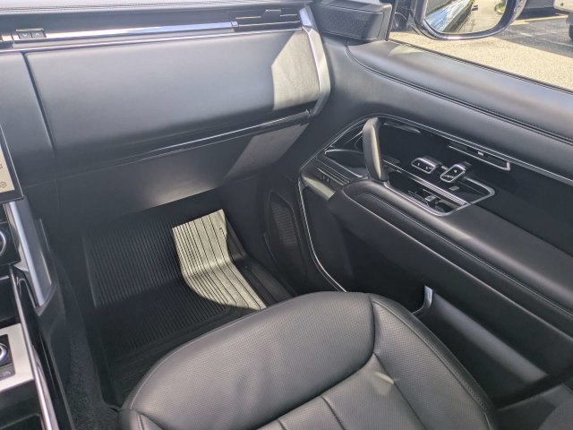 Used 2023 Land Rover Range Rover Long Wheelbase Autobiography AWD/4WD image 18