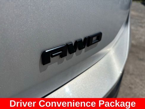 Used 2021 GMC Terrain SLE w/ Driver Convenience Package AWD/4WD image 11
