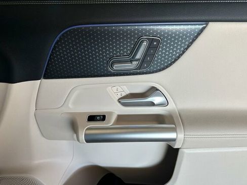 Certified 2025 Mercedes-Benz GLA 250 image 21