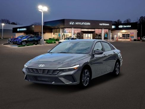 New 2026 Hyundai Elantra Sport image 1